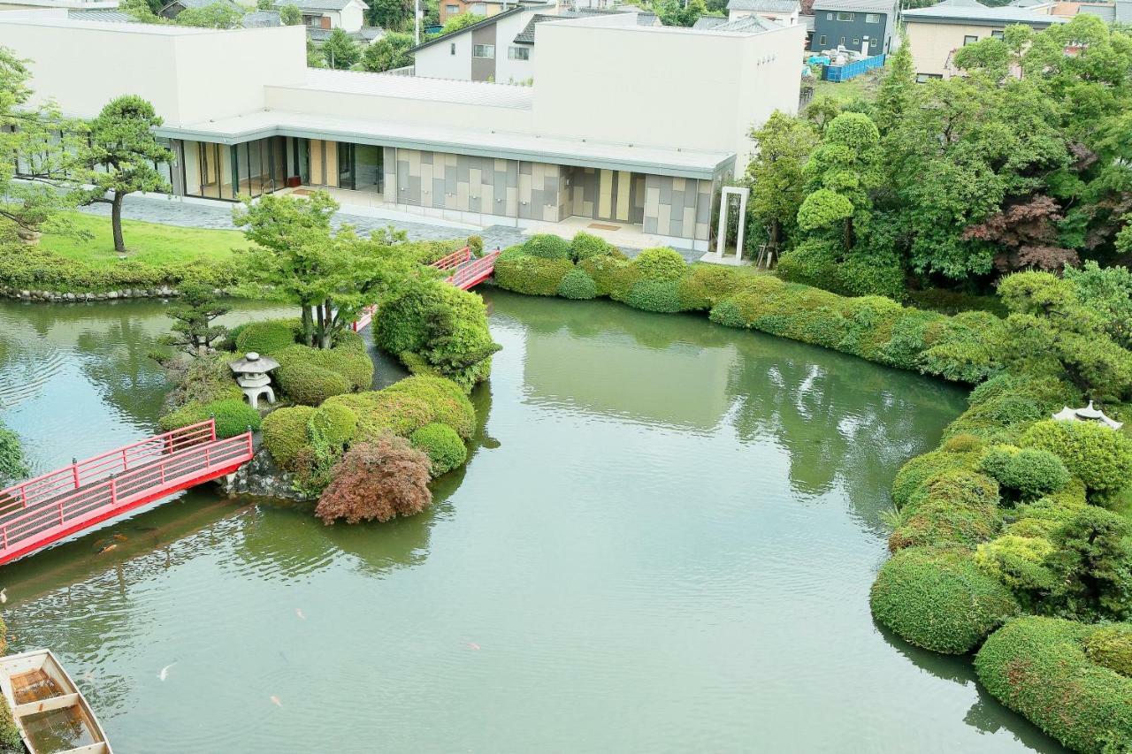 Hotel Garden Palace Кумагая Екстериор снимка